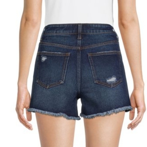 TIME and Tru Women's High Rise Frayed Hem Vintage Denim Short - Picture 3 of 7